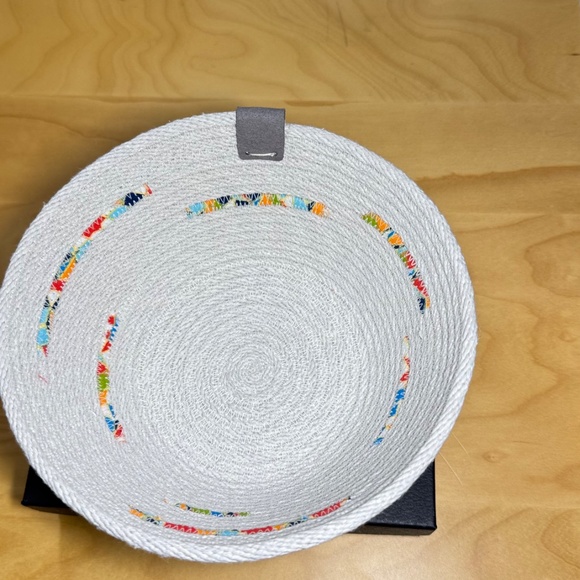 Basket - Picture 2 of 5